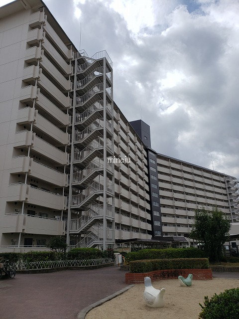 向島駅 徒歩6分 構造:鉄骨鉄筋コンクリート造専有面積:64.5平米 ( 19.51坪 )